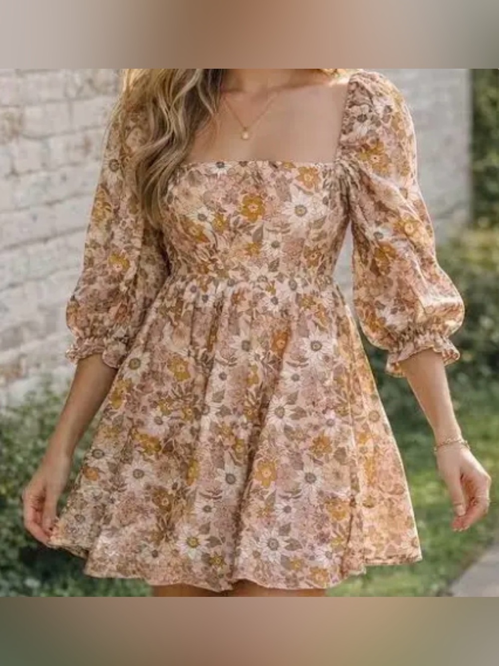 STORIA NWT metallic retro floral pattern, puff sleeved babydoll dress. Feminine - Picture 3 of 8